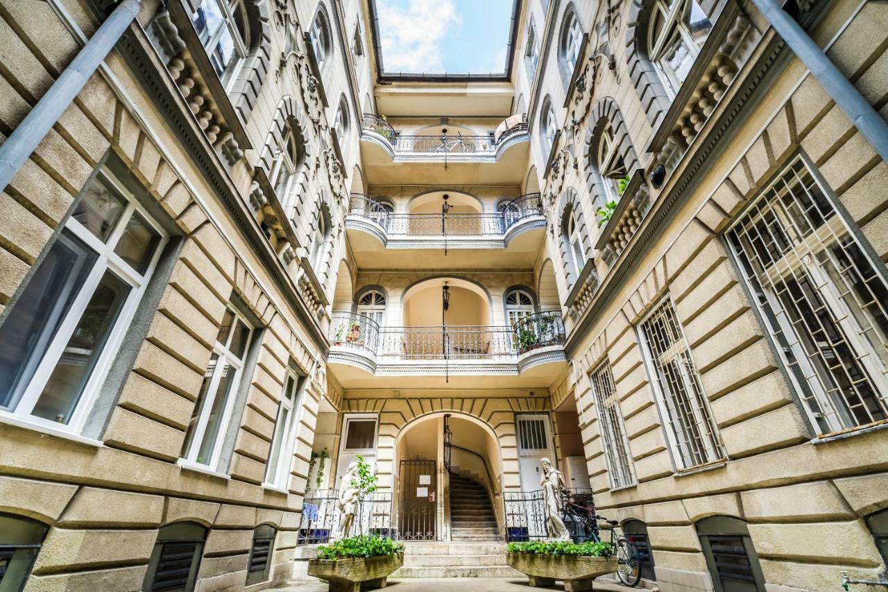 Bpr Azure Desire Studio Budapešť Exteriér fotografie
